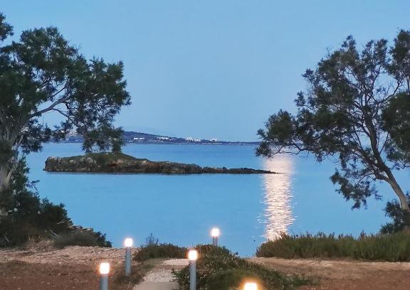 Antiparos Villa | Sandy beach house