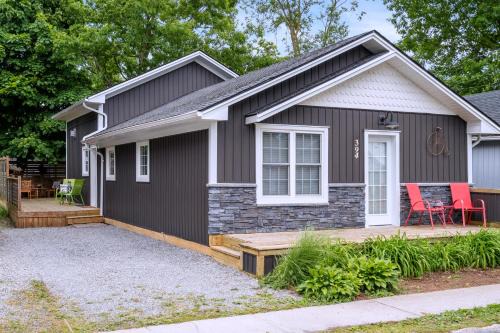 Crystal Beach House | Sandy Cove Cottage