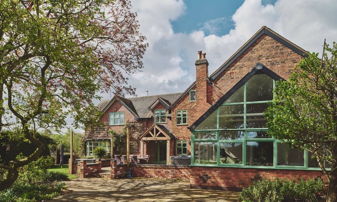 King's Bromley Cottage | Sandy Hill Farm - Luxury Cottages