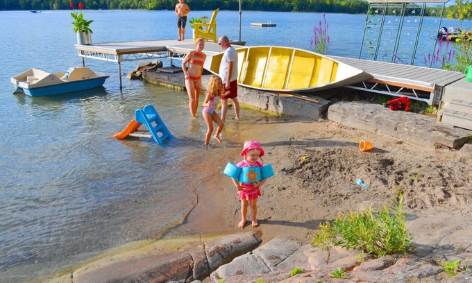 Trent Lakes House | Sandy Lake Family Oasis