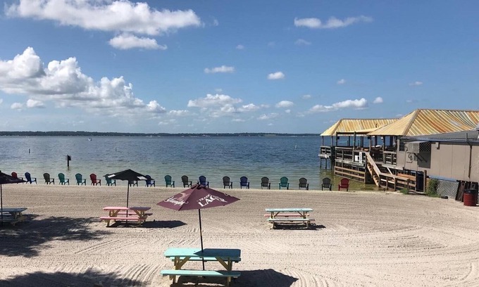 Candler Cottage | Sandy Toes Cottage @ Lake Weir