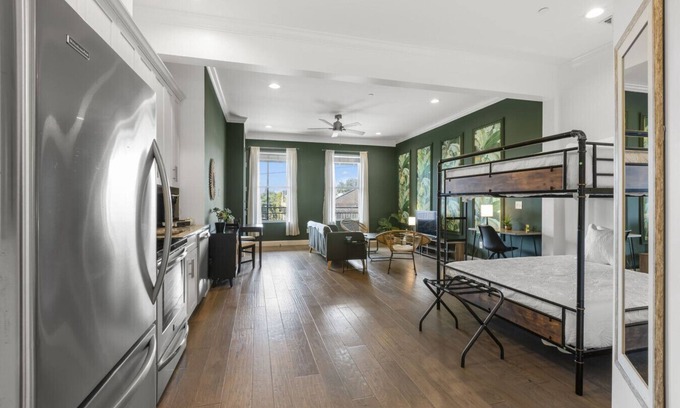 Historic Ybor Apartment | Sangria Suite - Ybor City