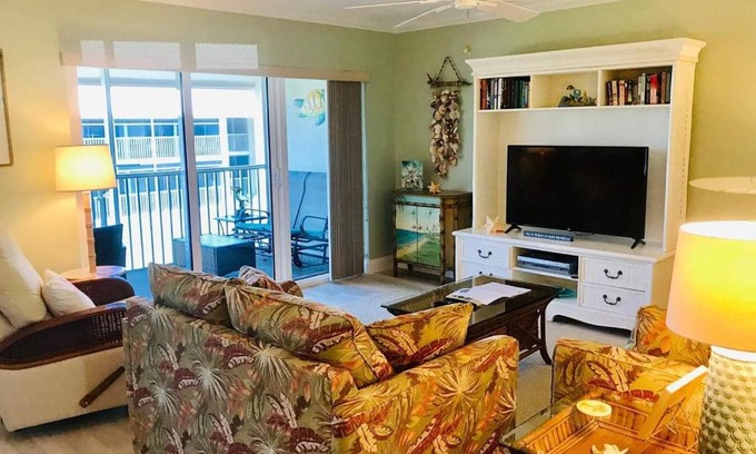 Sanibel Apartment | Sanibel Siesta on The Beach Unit 703 Condo