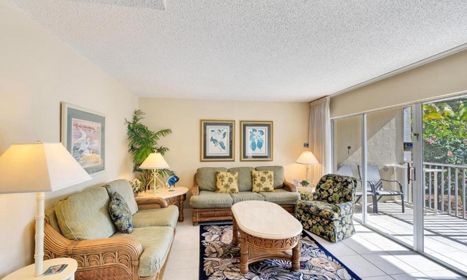 Sanibel Apartment | Sanibel Siesta On The Beach Unit 103 Condo