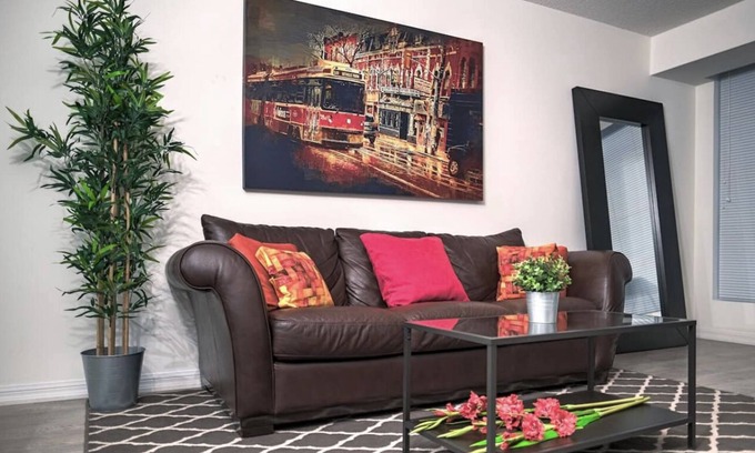 King West Village Condo | Sanitized Luxurious Condo with Parking