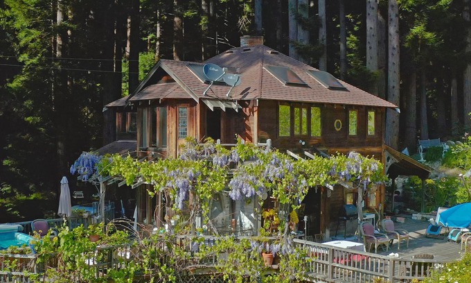 La Selva Beach House | Santa Cruz mountain Redwoods: Sunny beautiful home: VRP#221367:
