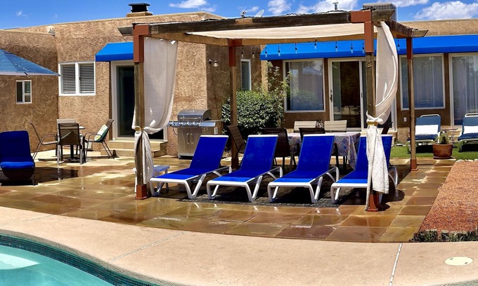 Santa Fe Villa | Santa Fe Desert Retreat with Pool in a secluded are, 15 minutes from downtown