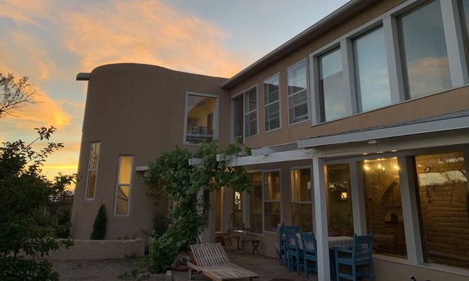 Chupadero House | Santa Fe Hills Home 360 mountain views on 5 acres