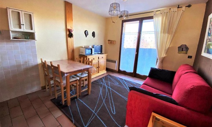 Sainte-Leocadie Apartment | SANTA LEOCADIA v