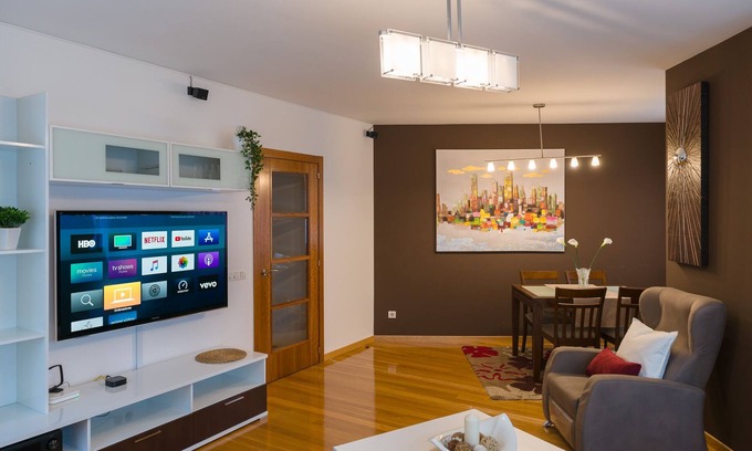 O Milladoiro Apartment | "SantaMaria II" Spacious apartment 4km from Santiago, WiFi-Netflix-HBO connection