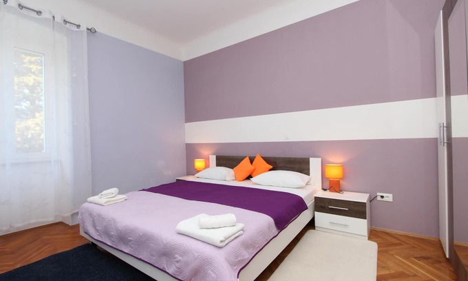 Rovinj Apartment | SANTIN One-Bedroom Apartment with Terrace