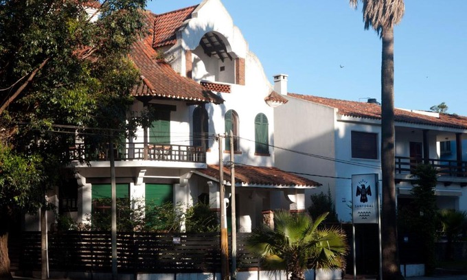 Atlantida Hotel | Santoral Restaurante y Posada Pet Friendly