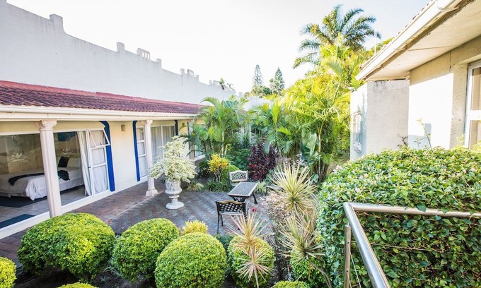 Bunkers Hill Bed & Breakfast | Santorini Guesthouse