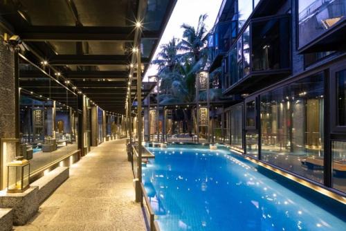Jiyang Hotel | Sanya Yalong Bay Danqiu Castle Manor Hotel