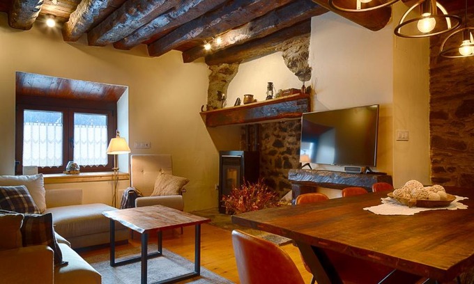 Vilamos Ski Chalet | Saplan Real Estate VILAMOS