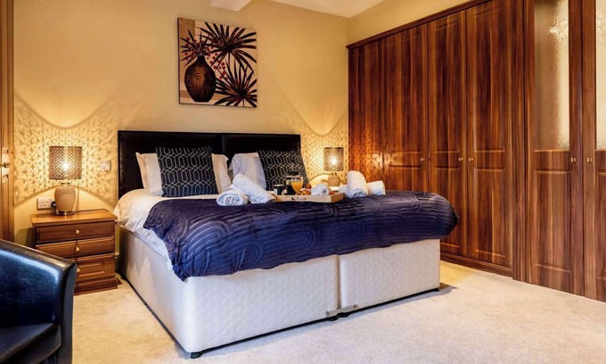 Caister-on-Sea Apartment | Sapphire - Spacious apartment near the Sea