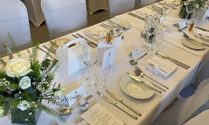 Dunmow Hotel | Saracens Head Hotel