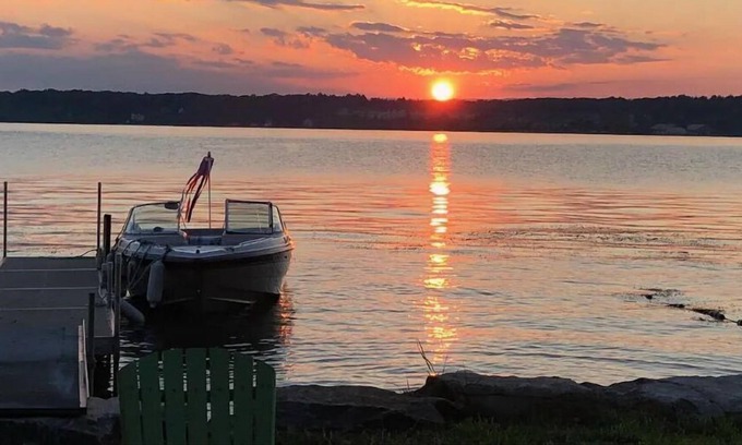 Saratoga Springs Cottage | Saratoga Lake Cottage for Rent