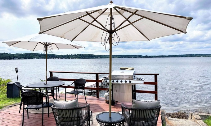 Saratoga Springs Apartment | Saratoga Lakeside Retreat #3