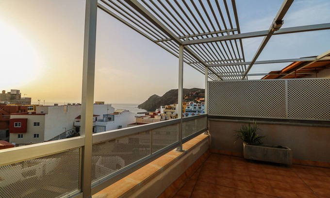 Sardina House | Sardina attic flat pool&solarium