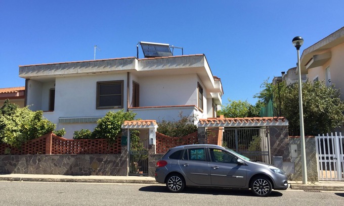 Baratili San Pietro Villa | Sardinia sea holidays single house garden 6/8