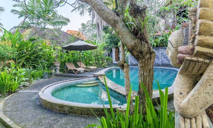 Penestanan Bed & Breakfast | Sari Bamboo Bungalows