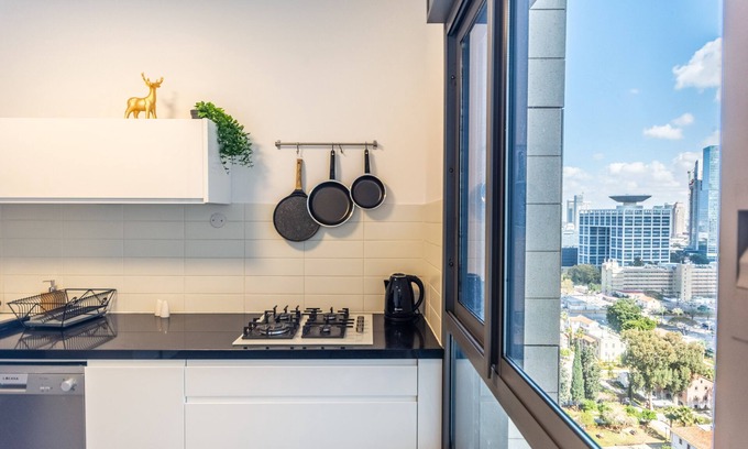 Tel Aviv Apartment | ^Sarona Summit^ - 21st floor with Amazing view. City centre