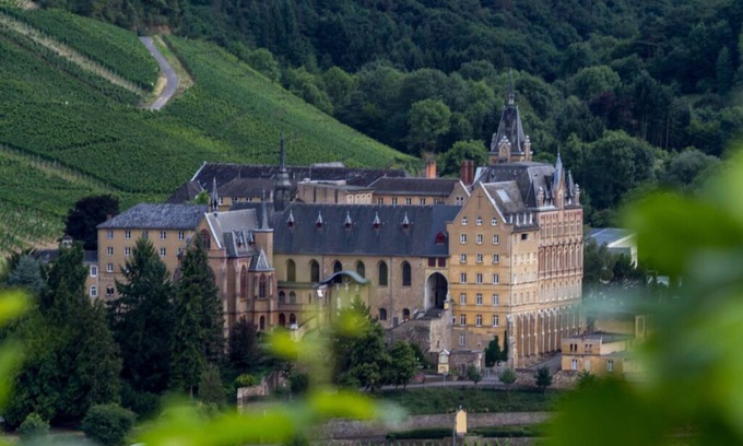Bad Neuenahr-Ahrweiler House | Sartoris Comfortable holiday residence
