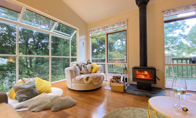 Sassafras House | Sassafras Treehouse in The Dandenong Ranges, Victoria