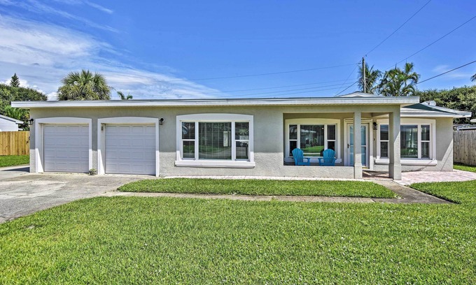 Sea Park Homes House | Satellite Beach Home w/Fenced Yard - Walk to Beach