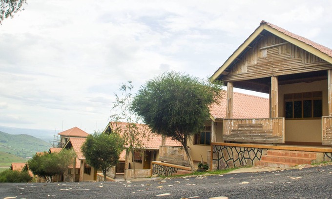 Muhanga Hotel | Satellite Holiday Resort
