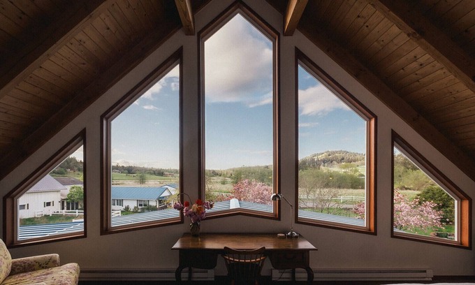 Friday Harbor Bed & Breakfast | Saturn's Return