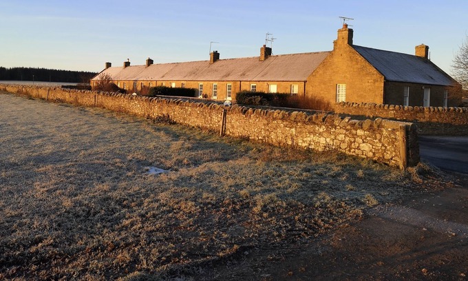 Pathhead Cottage | Saughland Cottage Farm Stay - Pathhead, Midlothian.