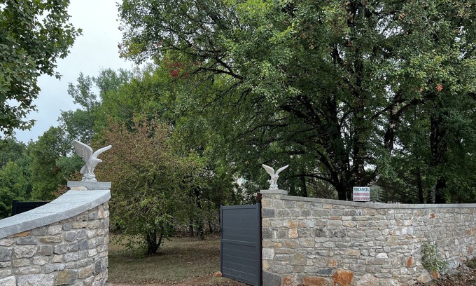 Gramat House | Saule, holiday home in residence with swimming pool