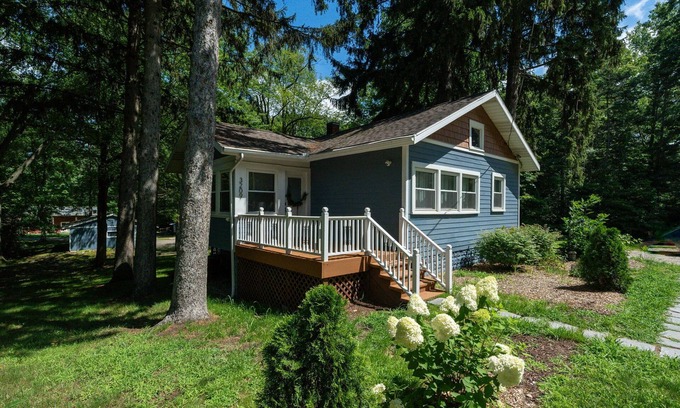 Lake Michigan Beach House | Sauna, hot tub, pet friendly, & 1/2 mile to lake
