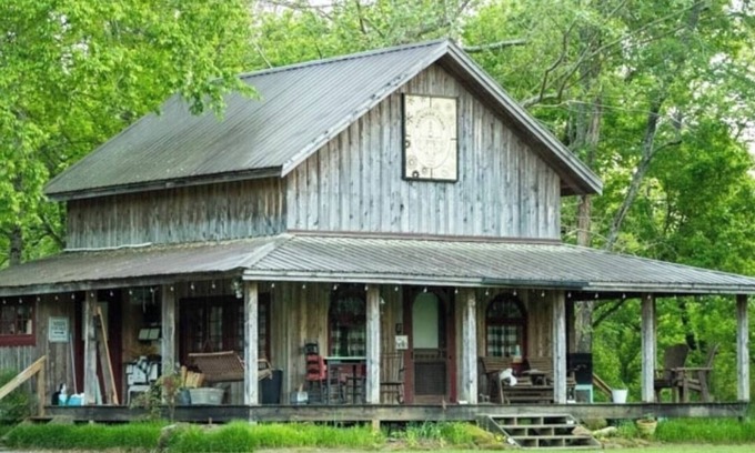Gamewell Cabin | Saunders Cabin Wifi. Creek w/fire pit, cornhole, ax board, horseshoes. big field