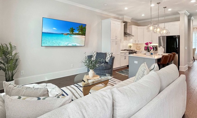 Hitch Village - Fred Wessels Homes Condo | Savannah Riverfront Retreat