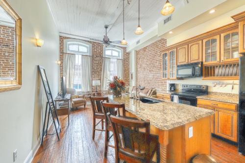 Historic District - North Apartment | Savannah Serendipity