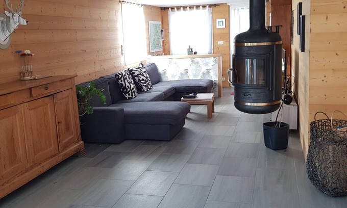 Jacob-Bellecombette House | Savoie, 2 rooms for stopover + parking.