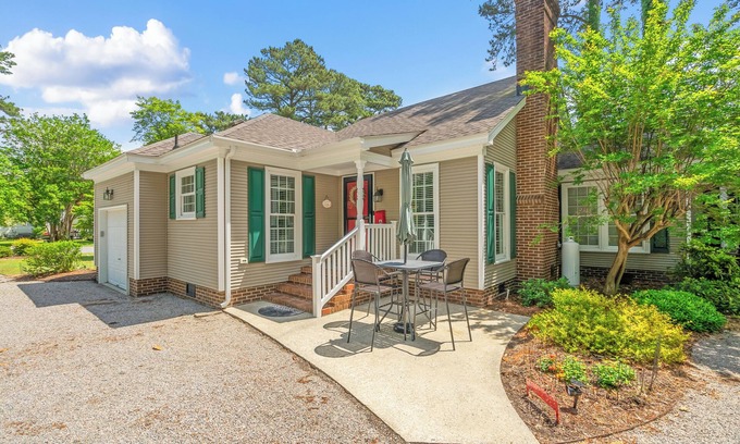 Elizabeth City House | Savor the Sweetness of Sugar Pea!