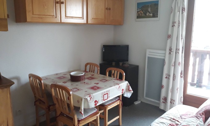Onnion Apartment | Savoyard cozy studio with 5 sleeping places in Onnion