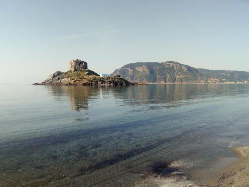 Kefalos Apartment | Savvas Studios