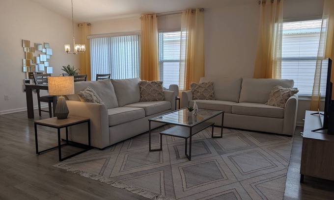 Okahumpka House | Sawgrass Grove Relaxing Retreat