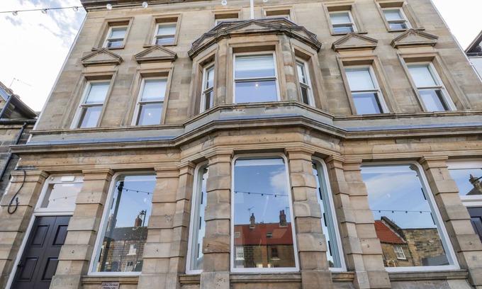 Loftus Cottage | SAXON PRINCESS SUITE, romantic, character holiday cottage in Loftus