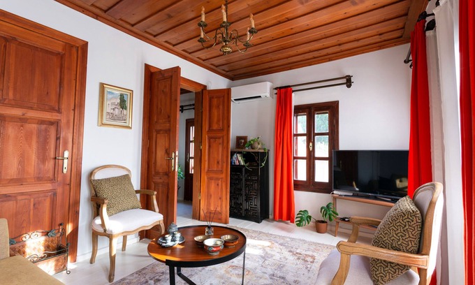 Ayvalik House | Sayılgan Guest House Ayvalık Greek House in the Center