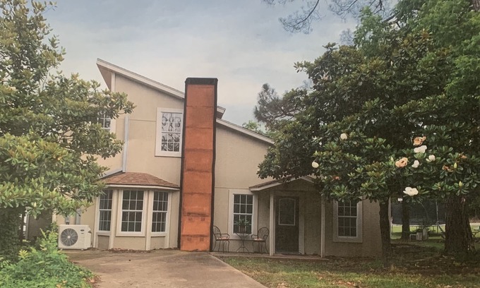Pottsboro House | SAYKM Lake House
