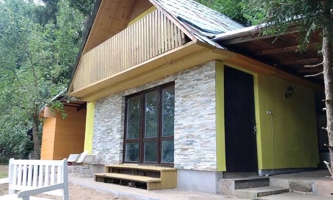 Tynec nad Sazavou Cottage | Sazava River Cottage with boating experience
