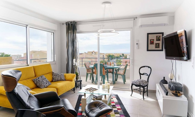 Narbonne-Plage Apartment | SB 402 - Fantastic 2 Bedroom-flat with sea view! NARBONNE-PLAGE