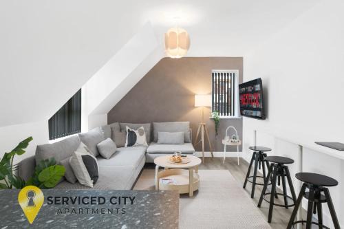 Balsall Common House | SCA-Arden House 10min to NEC Sleeps 6 Parks 2 Vans