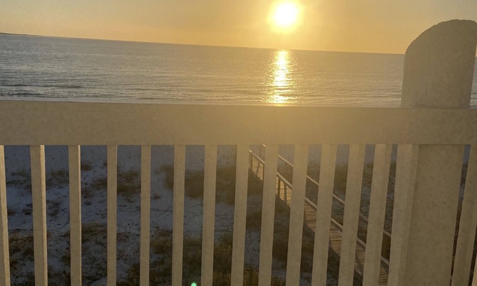 Port St. Joe Condo | Scallop Season! Amazing oceanfront 2Bd